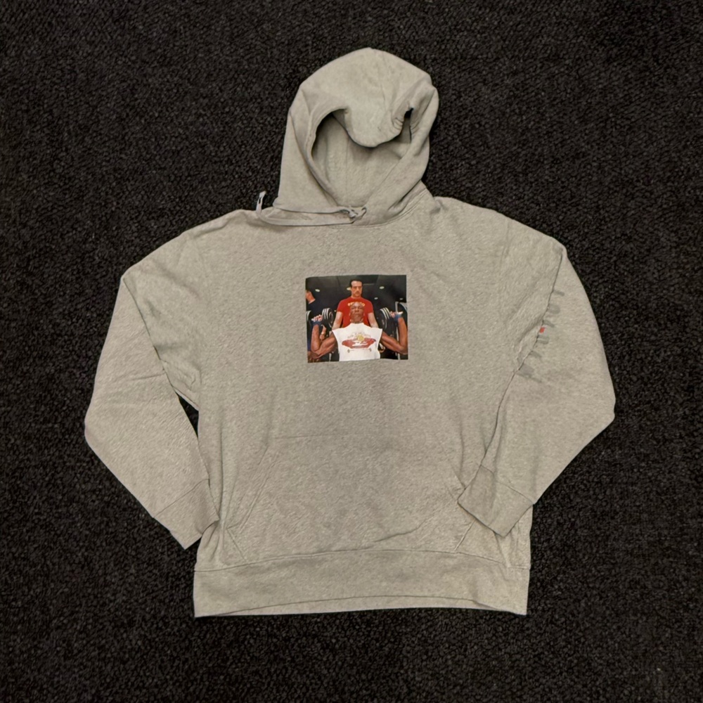 USED UNDFTD x Jordan hoodie size XL